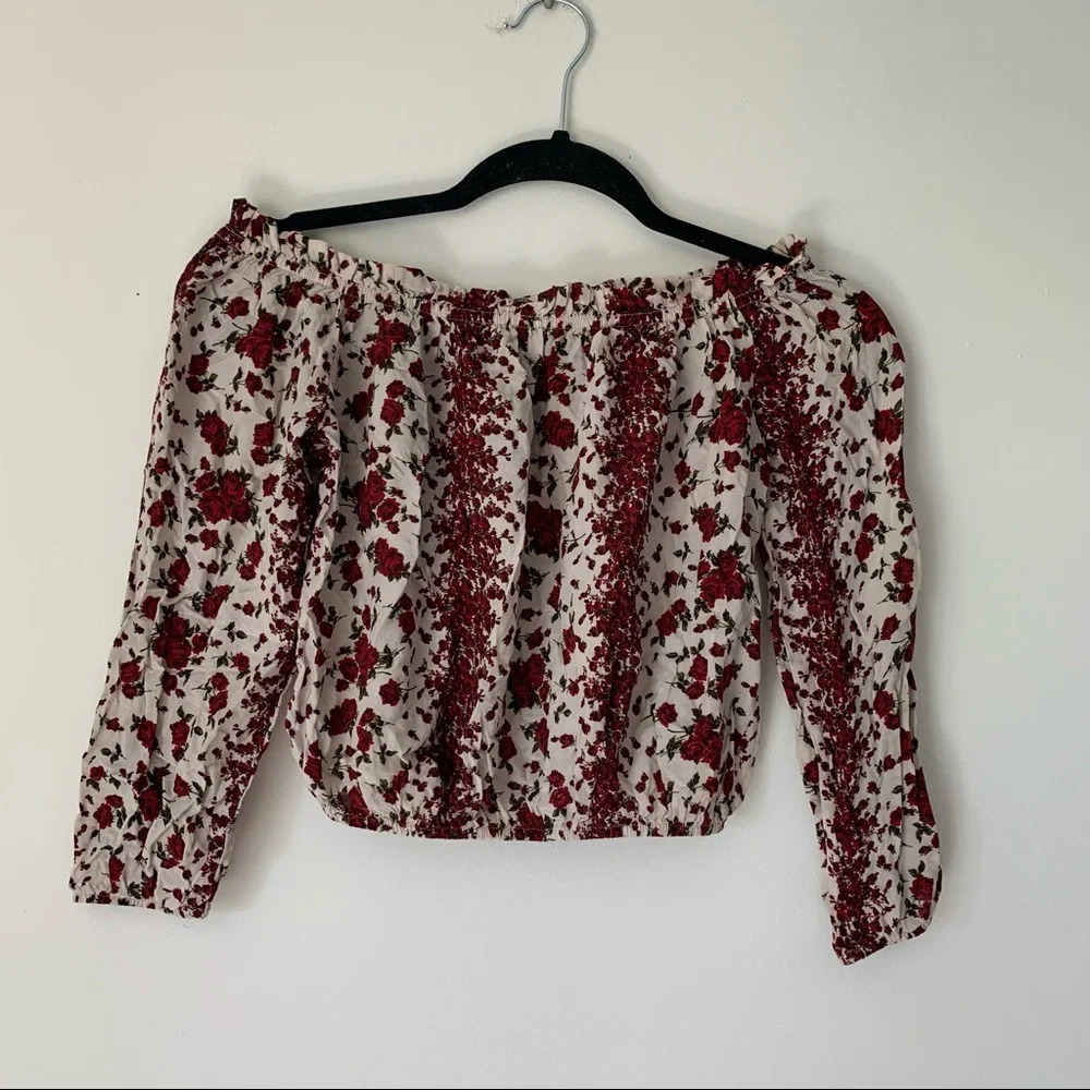 Brandy Melville floral off the shoulder crop top